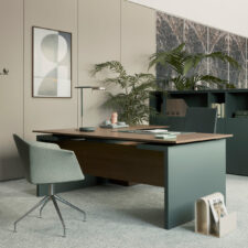 Mobilier bureau sol, pieds et panneaux de couleur unie ou bicolore assortis pour un aménagement moderne et personnalisé, disponible à Nice, Monaco et région PACA."