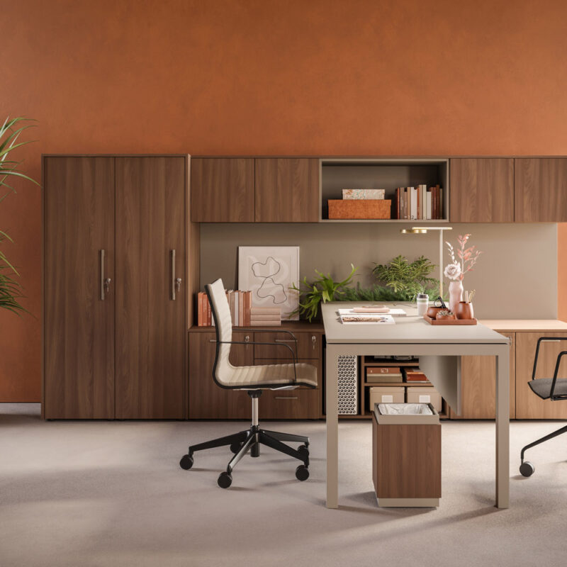 Mobilier Bureau DIE – Pieds Métal Droit Assortis au Plateau, Plusieurs Couleurs au Choix à Le Cannet, Antibes, Grasse et la région PACA