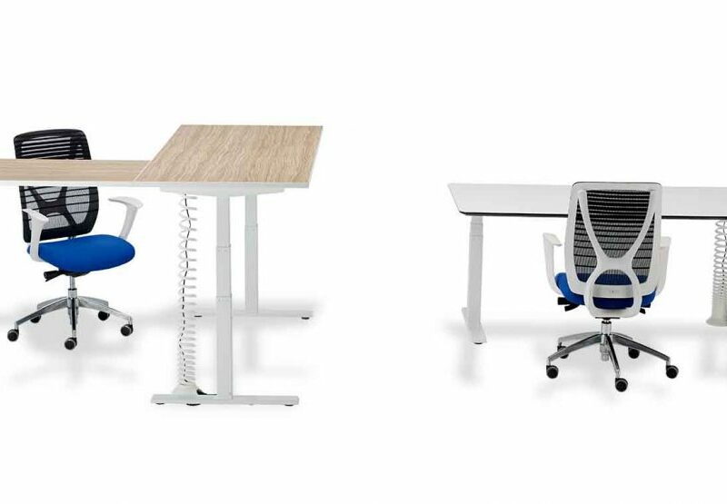 Bureau électrique Z3 réglable en hauteur à Carros – Mobilier ergonomique et moderne pour espace de travail professionnel"