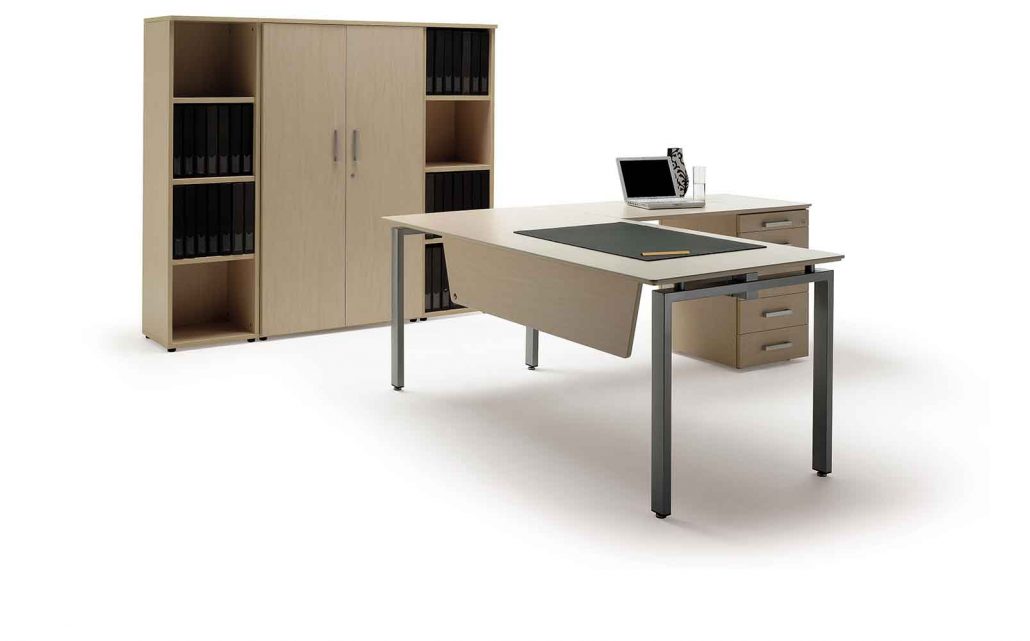 Mobilier de bureau PAUL à St Jeannet avec pieds aluminium en U, disponible en plusieurs formes et dimensions