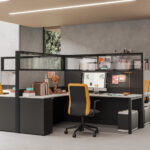 Mobilier Bureau VENISE avec pieds métal droit assortis au plateau. Personnalisation des couleurs disponible, mobilier de bureau moderne à Sophia Antipolis.