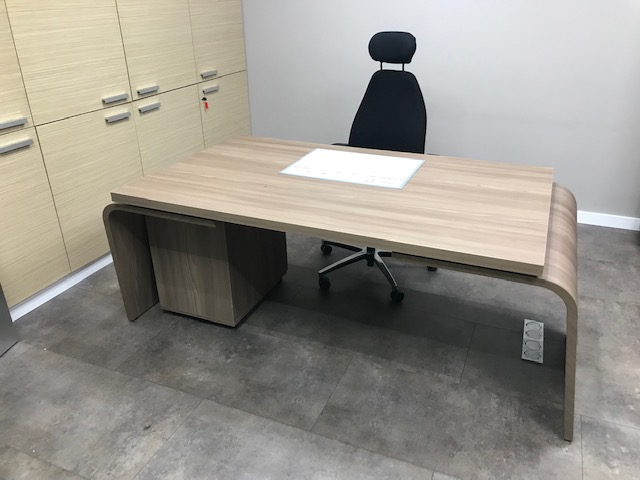 Mobilier de bureau à Nice installé pour un service aviation jet privé
